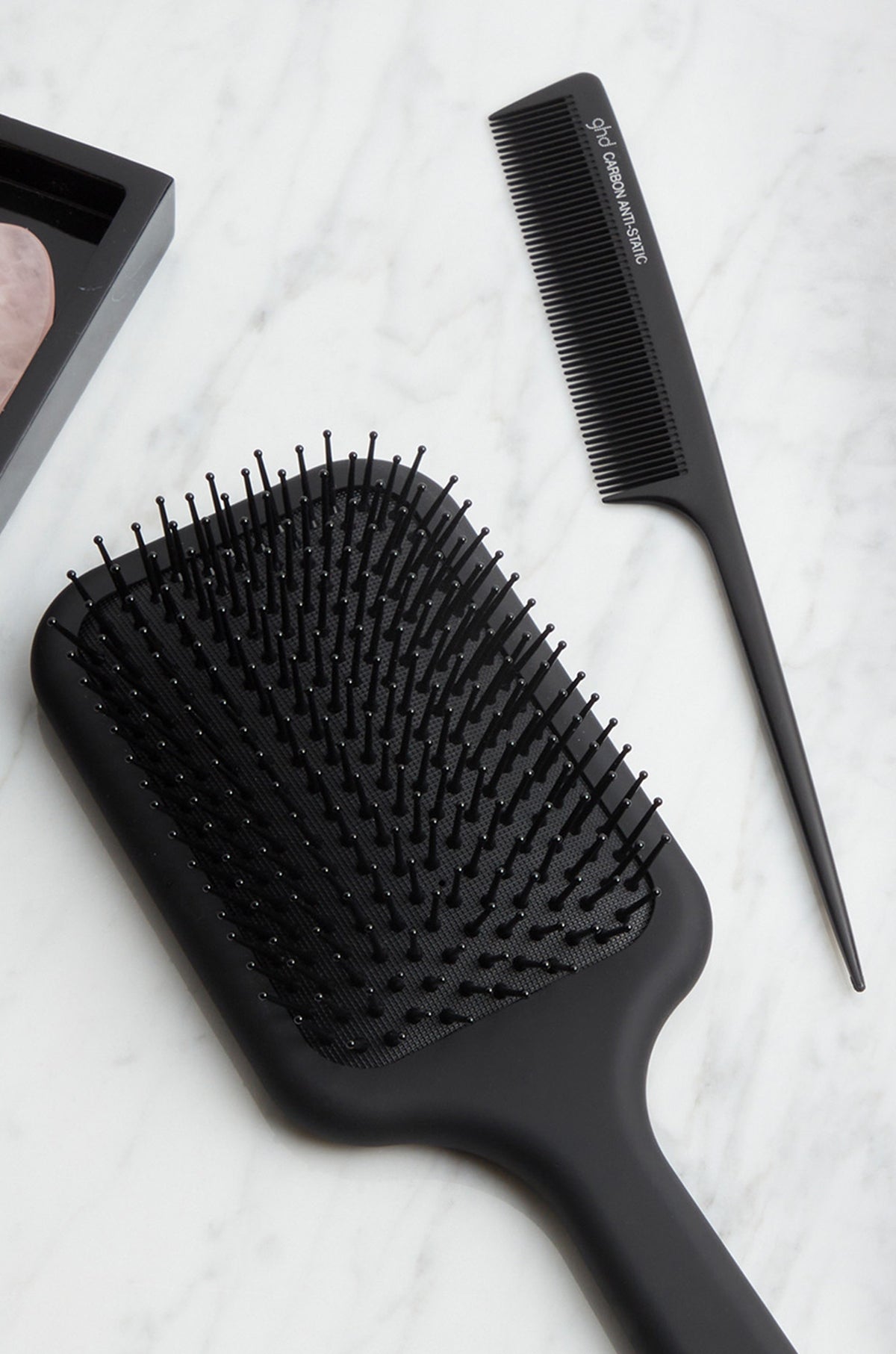 ghd Tail Comb for Styling, Parting & Backcombing | Fine-Tooth Anti-Static Hair Comb