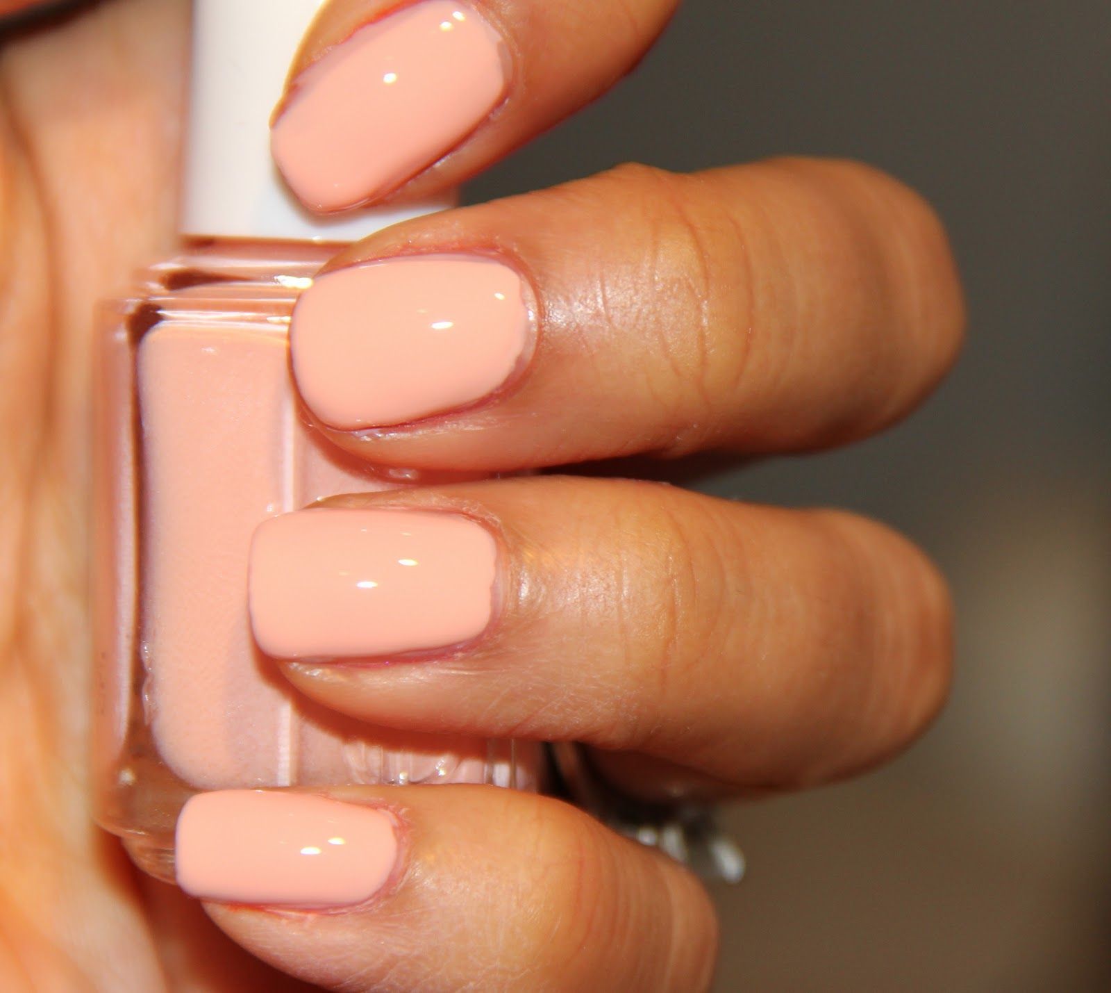 Essie Nail Polish - 0790 A Crewed Interest (A Luminous Peach Shade) 13.5ml/0.46oz