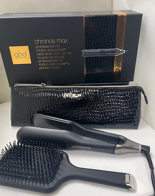 ghd Chronos Max Core Gift Set includes: Bag & Brush